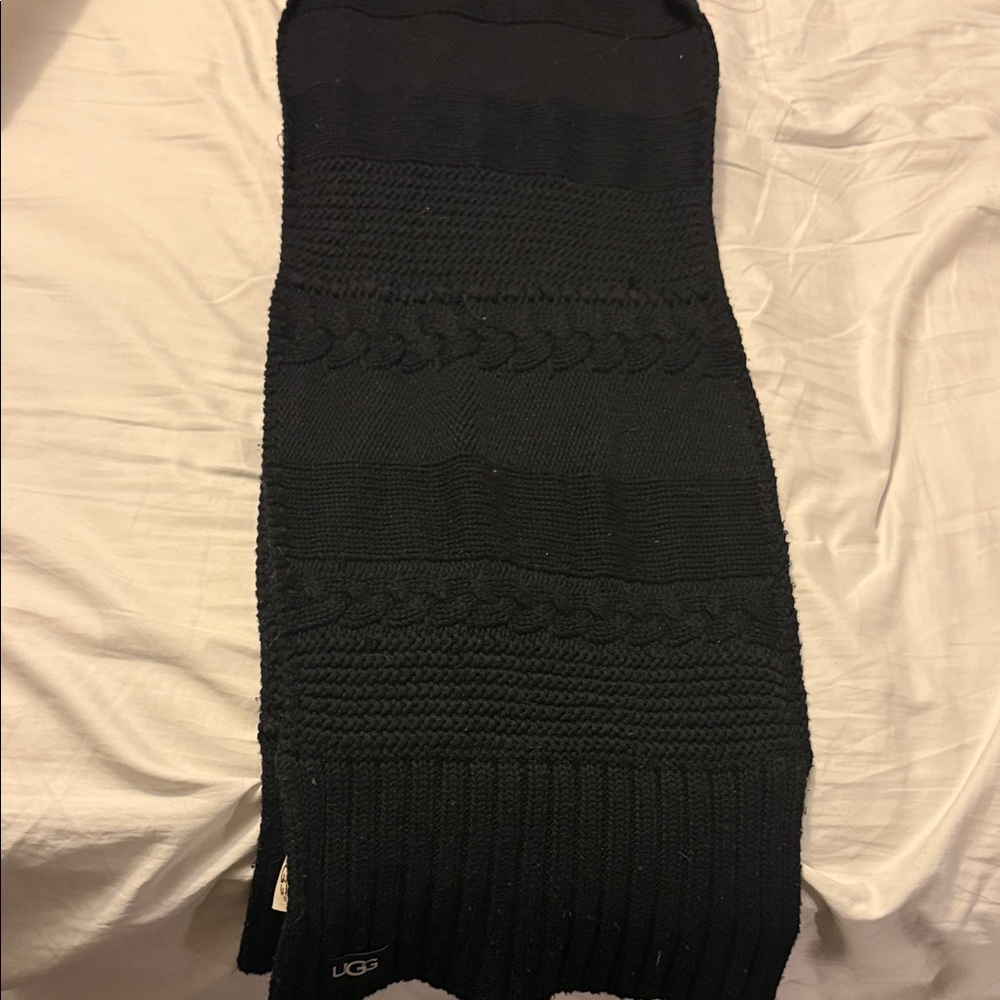 UGG Dark black Knit Scarf unisex